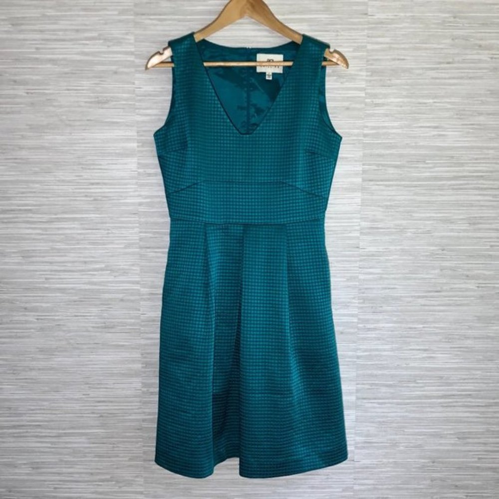 AG Phillips Size 8 Dress Teal Textured Sleeveless Career Style Pleated Skirt